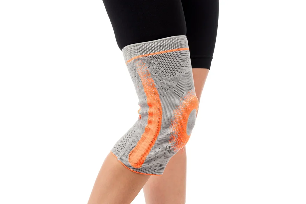 Суппорт колена SF 1028